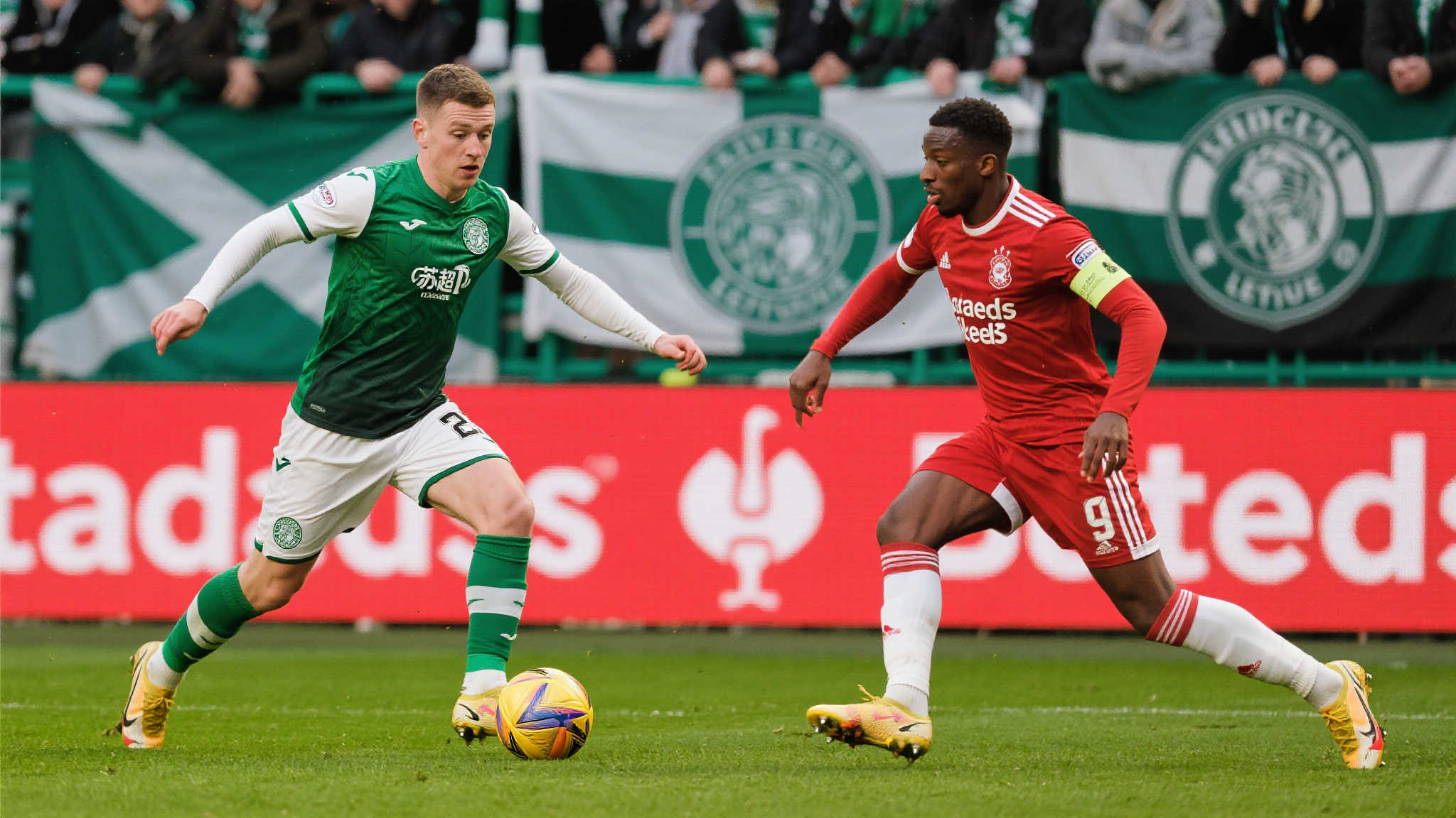 如果说经济是“苏超”的硬实力，那么文化则是它的软实